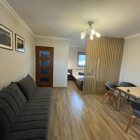 Ostrysz Appartement Dzianisz Buitenkant foto