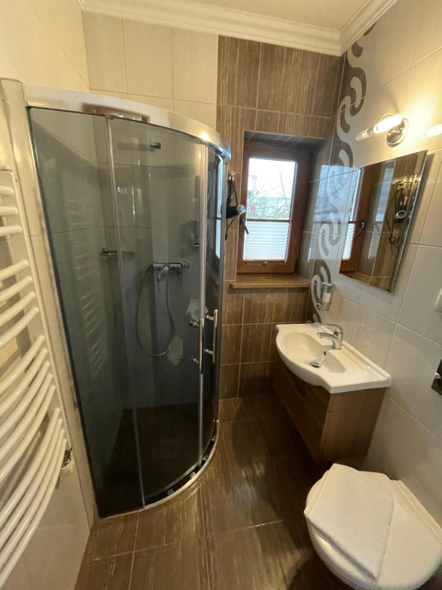 Ostrysz Appartement Dzianisz Buitenkant foto