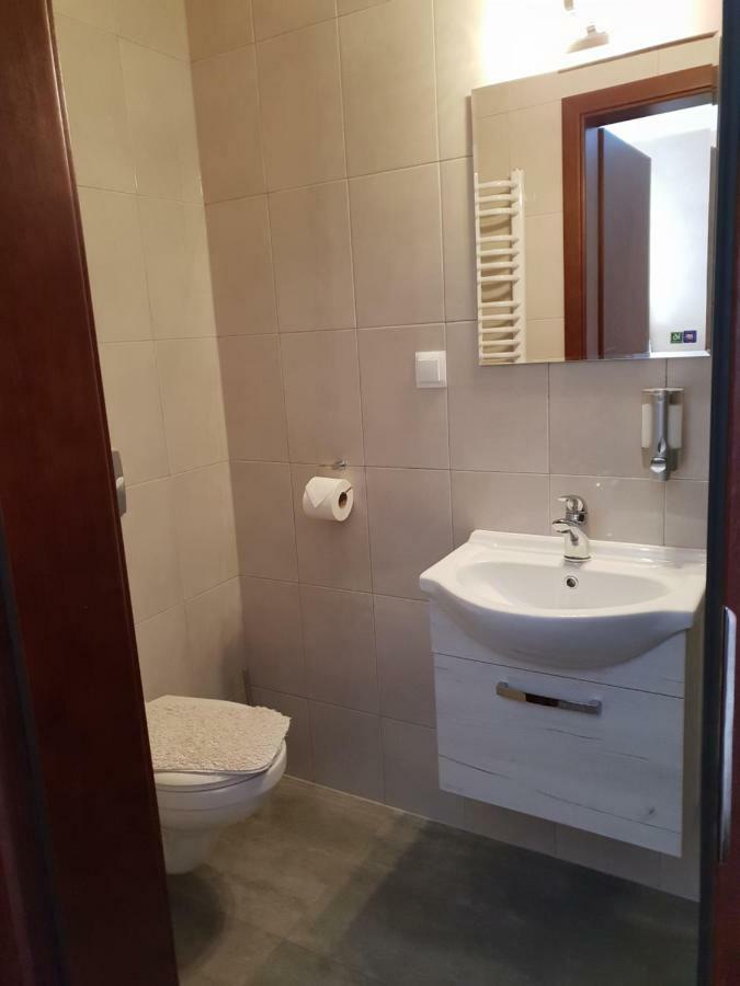 Ostrysz Appartement Dzianisz Buitenkant foto